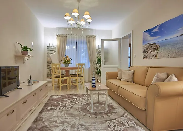 Munat In * Istrien Gostinjska kuća Liznjan