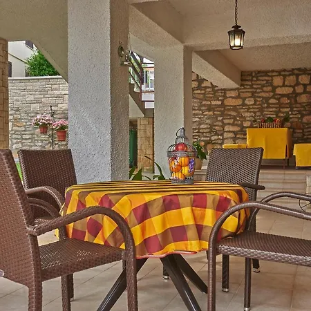 Munat In * Istrien 4* Ližnjan